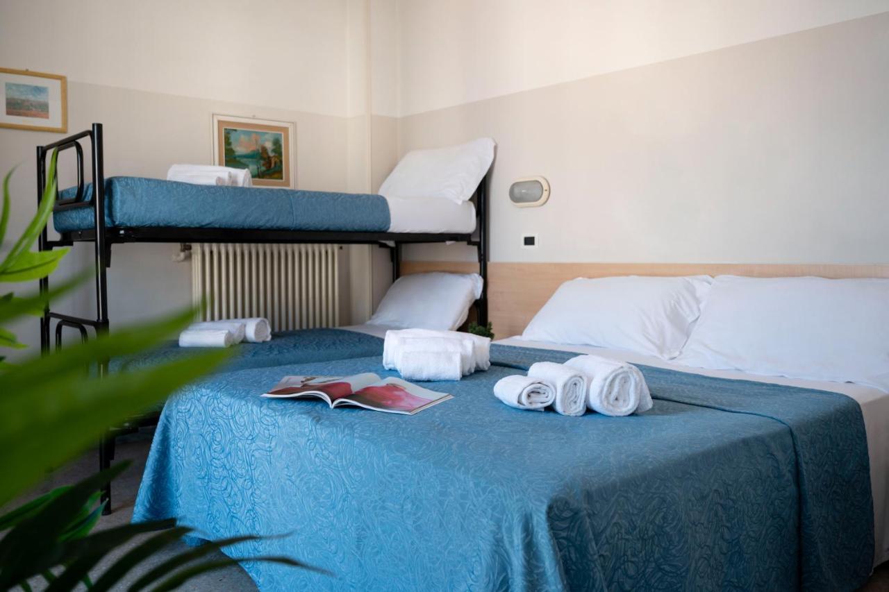 Hotel Selene - Vista Mare 리치오네 외부 사진