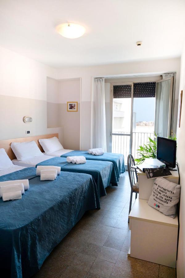Hotel Selene - Vista Mare 리치오네 객실 사진