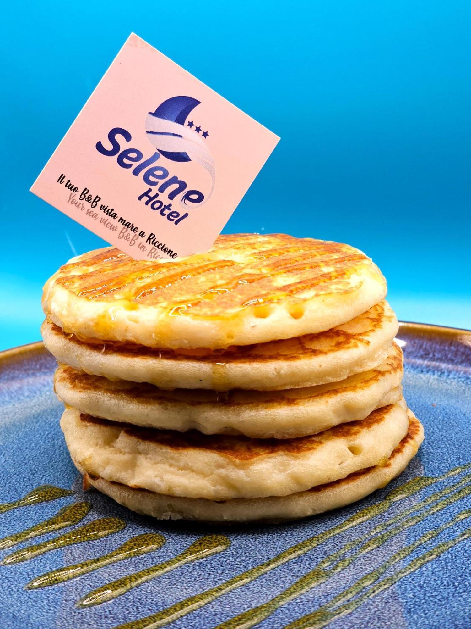 Hotel Selene - Vista Mare 리치오네 외부 사진