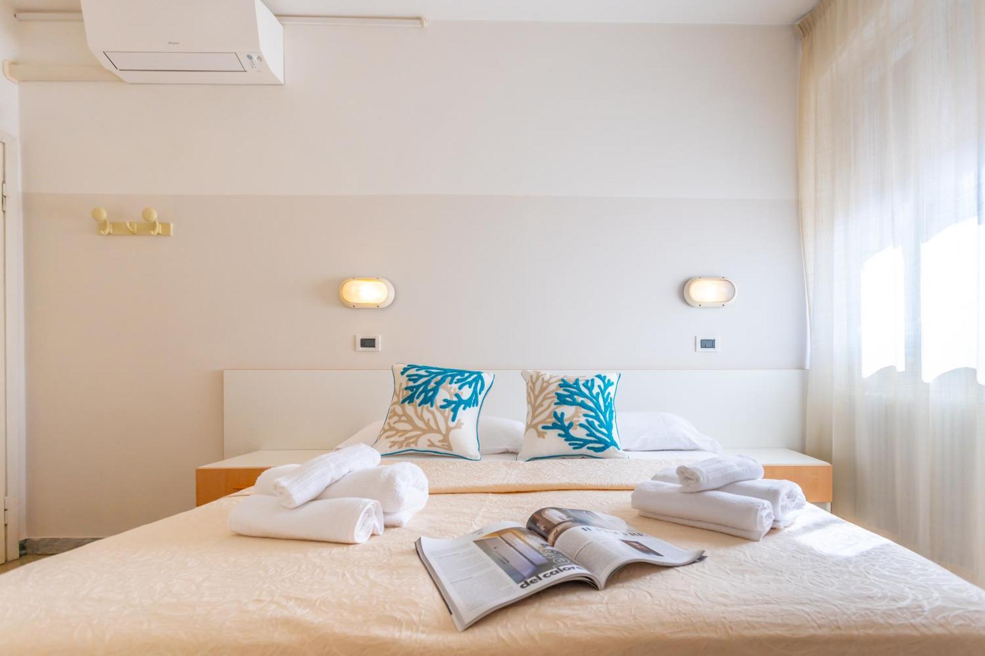Hotel Selene - Vista Mare 리치오네 외부 사진