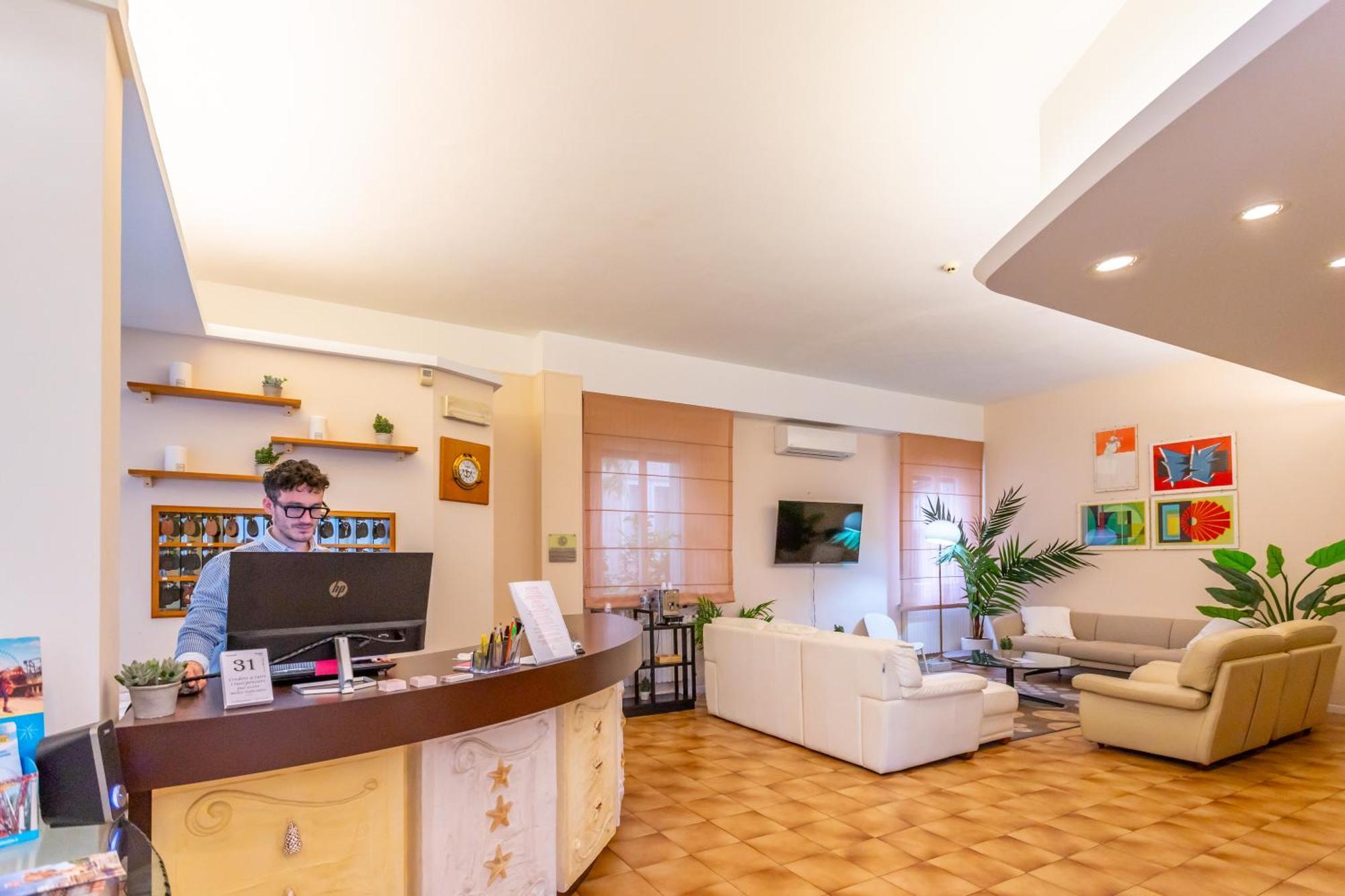 Hotel Selene - Vista Mare 리치오네 외부 사진