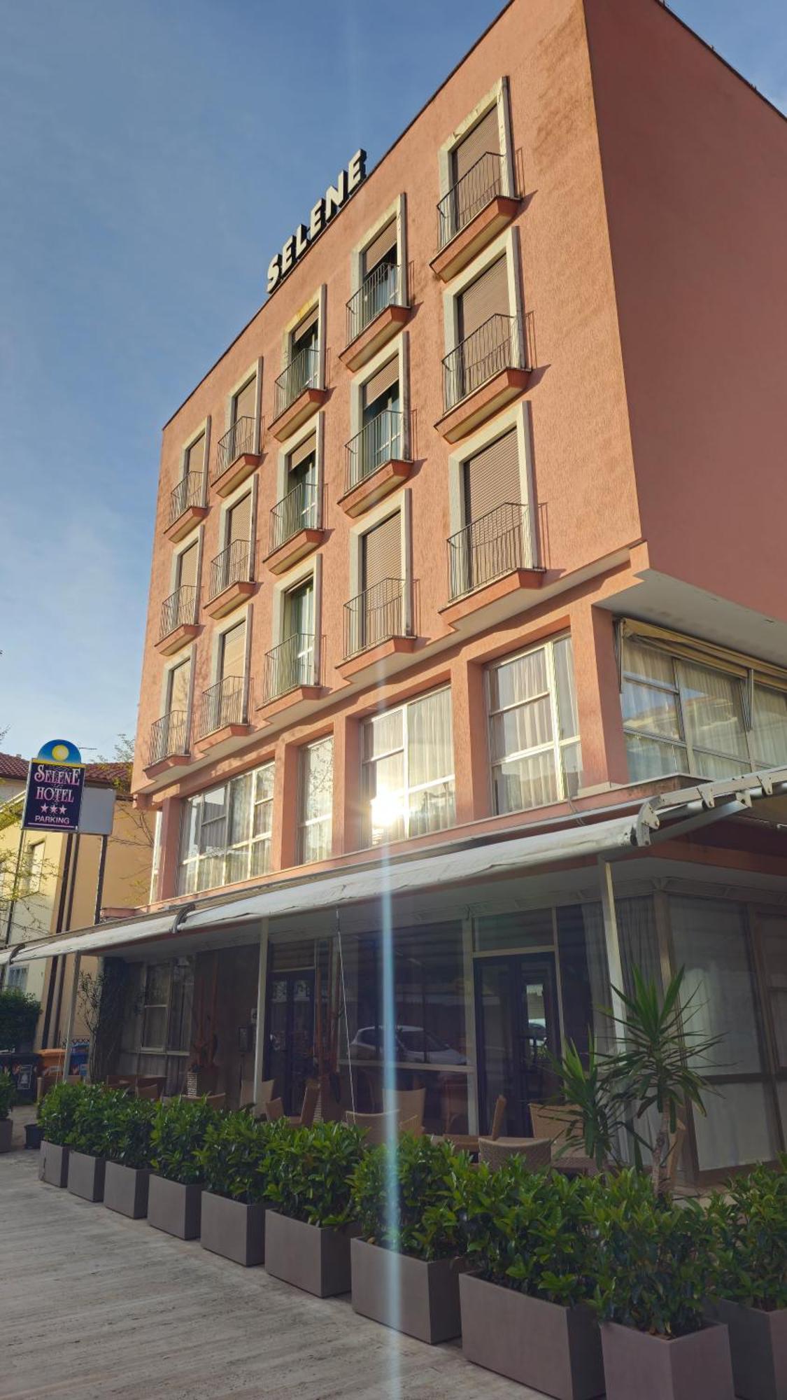 Hotel Selene - Vista Mare 리치오네 외부 사진