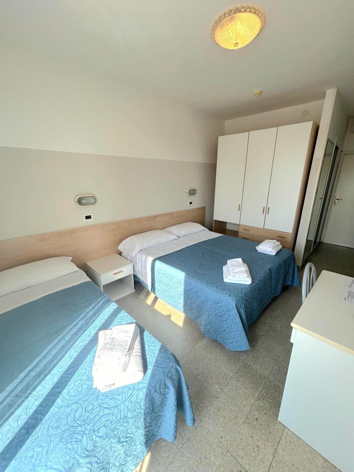 Hotel Selene - Vista Mare 리치오네 객실 사진