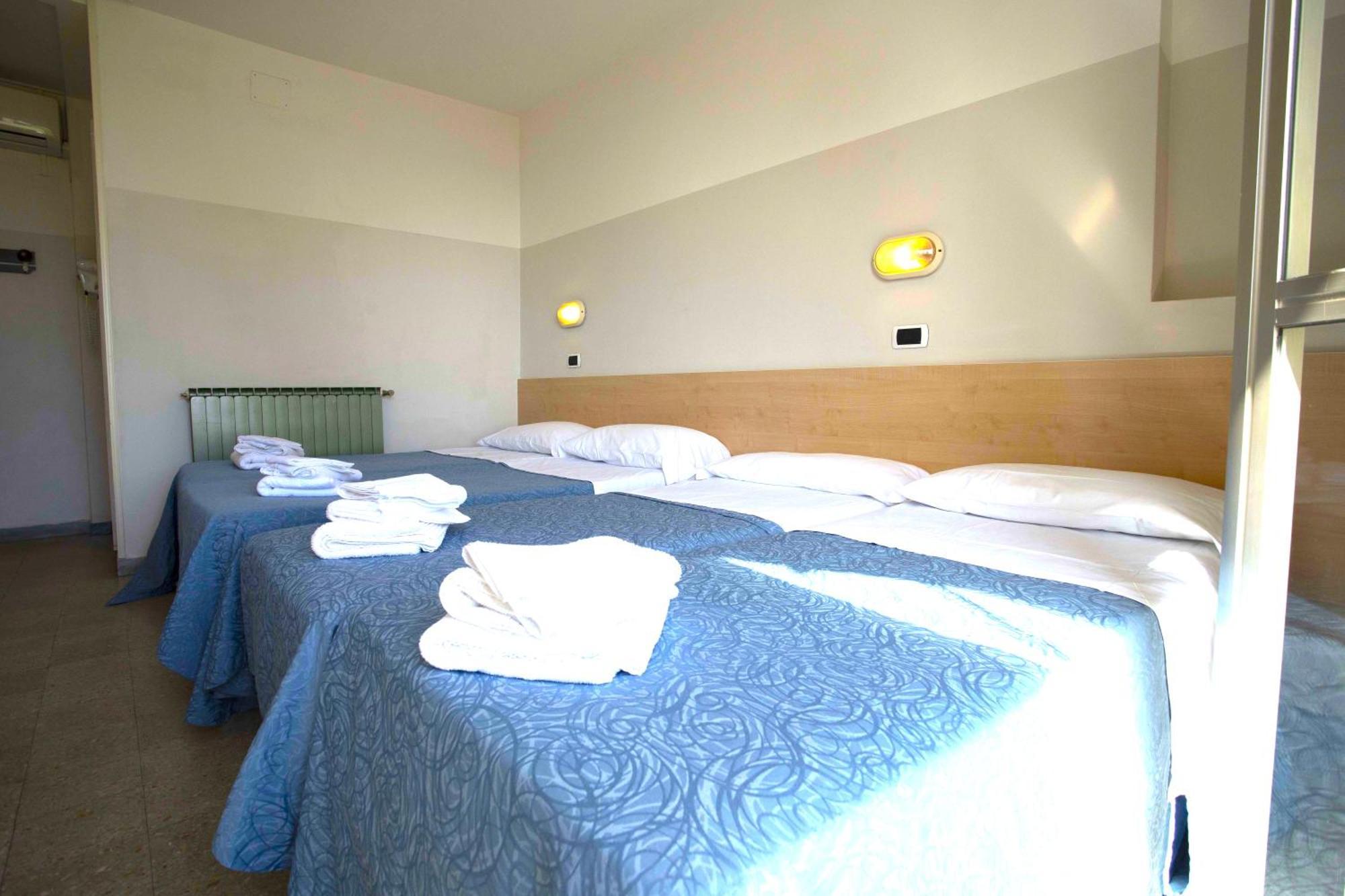 Hotel Selene - Vista Mare 리치오네 객실 사진